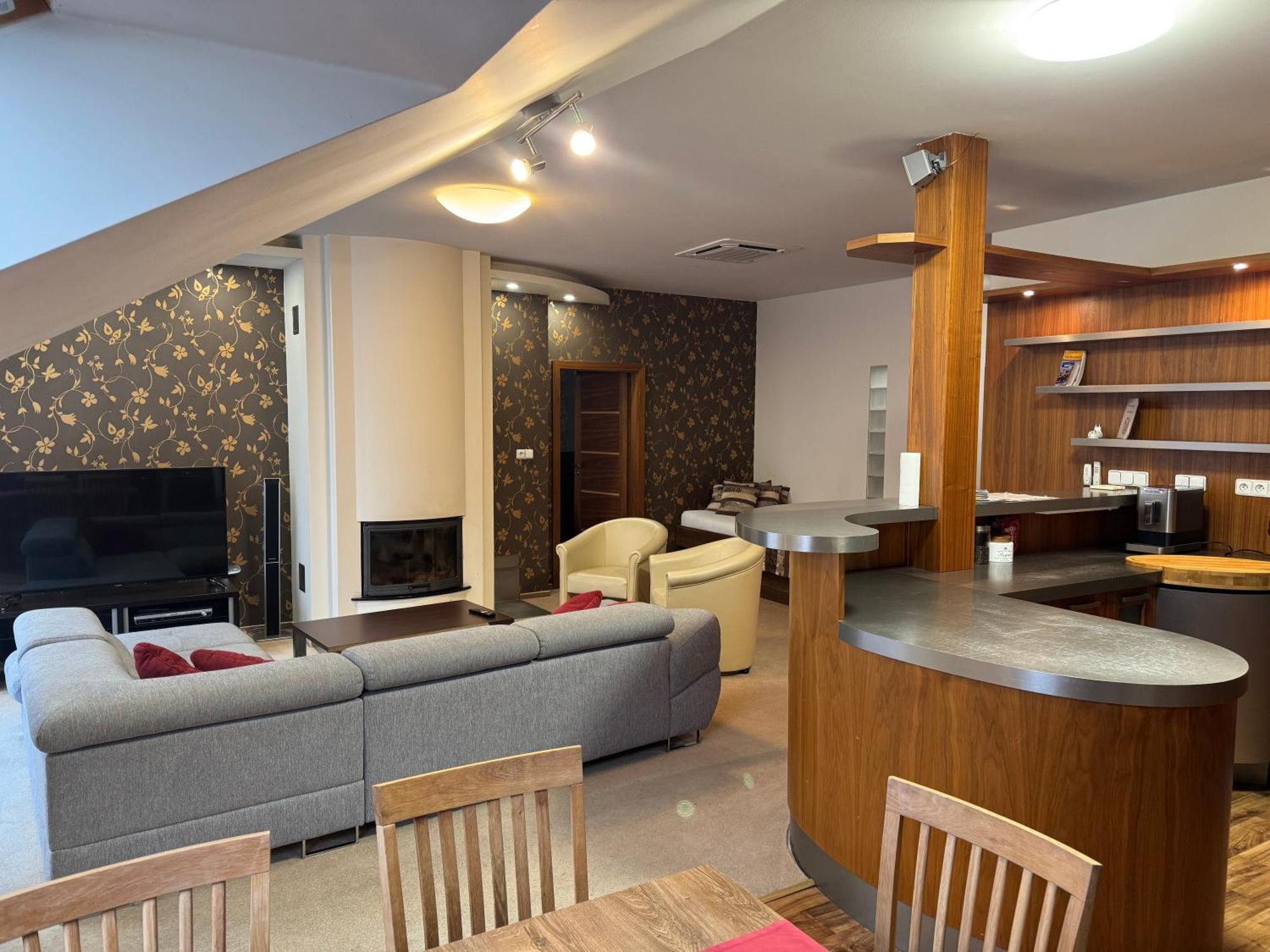 Apartman Bila Hora - Roudna Plzen Bagian luar foto