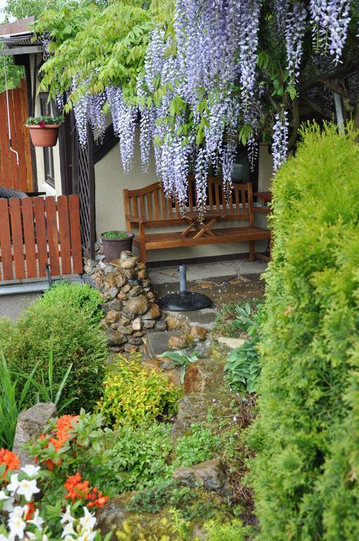 Apartman Bila Hora - Roudna Plzen Bagian luar foto