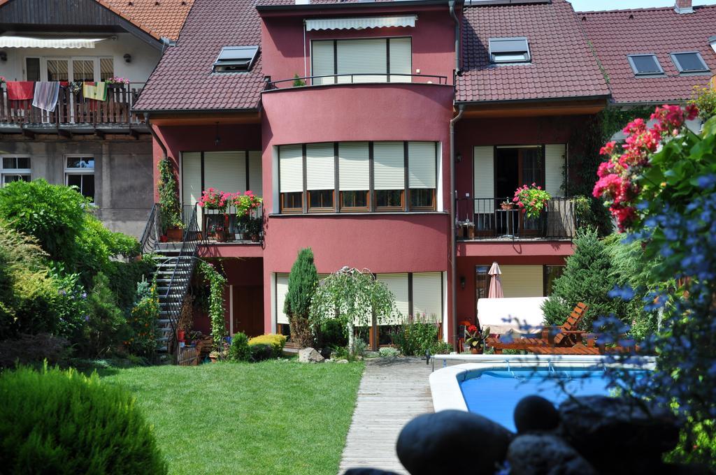 Apartman Bila Hora - Roudna Plzen Ruang foto