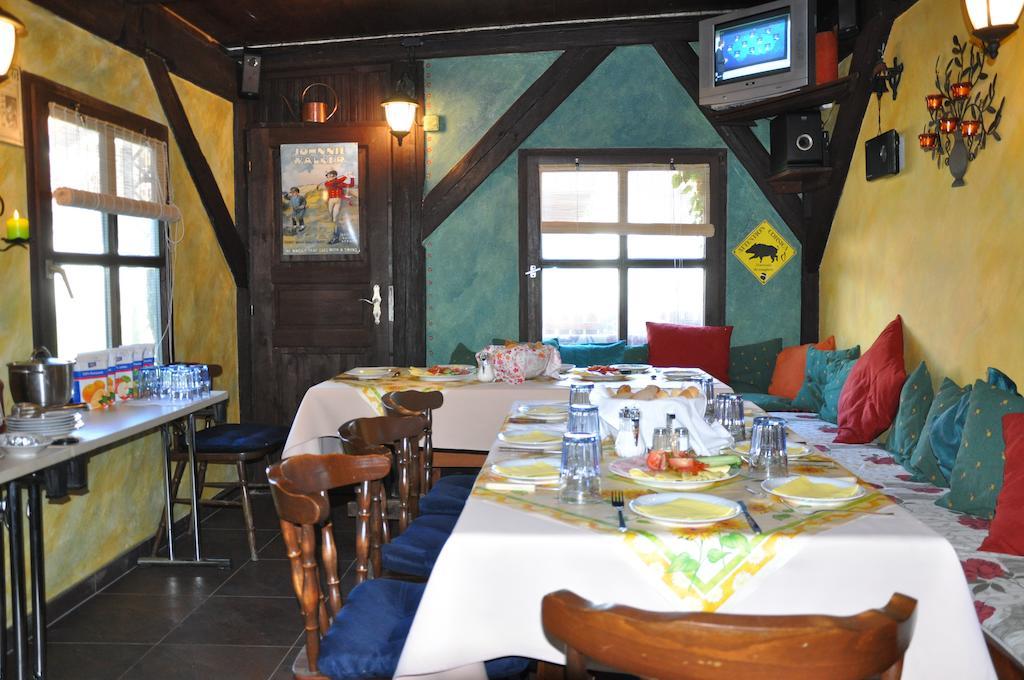 Apartman Bila Hora - Roudna Plzen Ruang foto