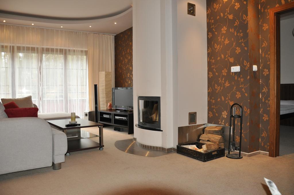 Apartman Bila Hora - Roudna Plzen Ruang foto